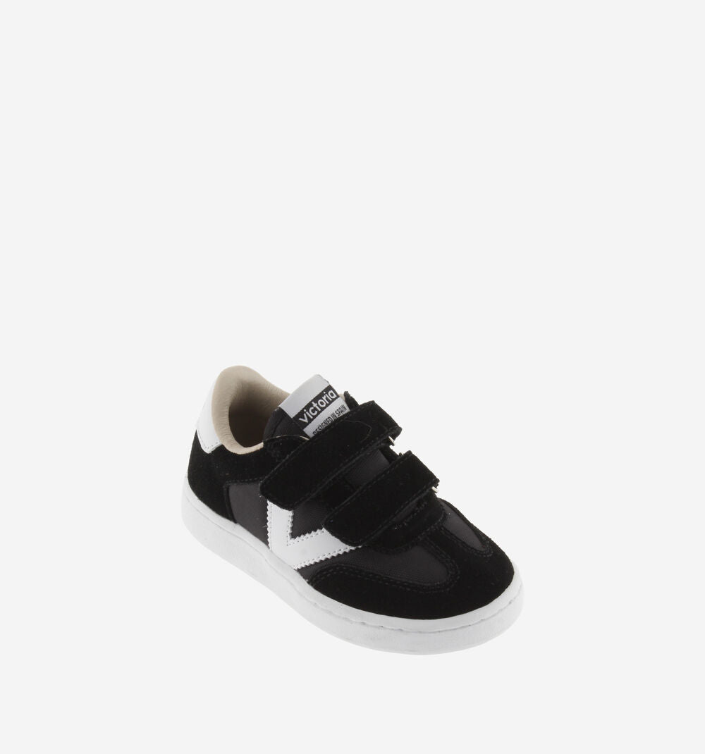 Leather V strap sneakers ~Style 1118105~ Color Black –